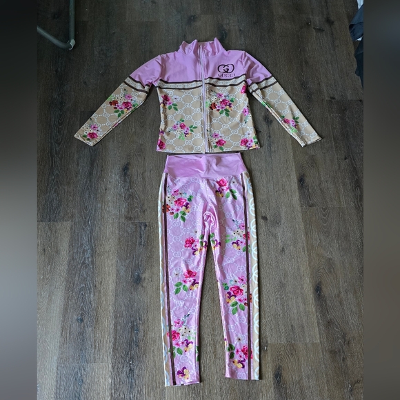 Matching Set - Picture 1 of 8